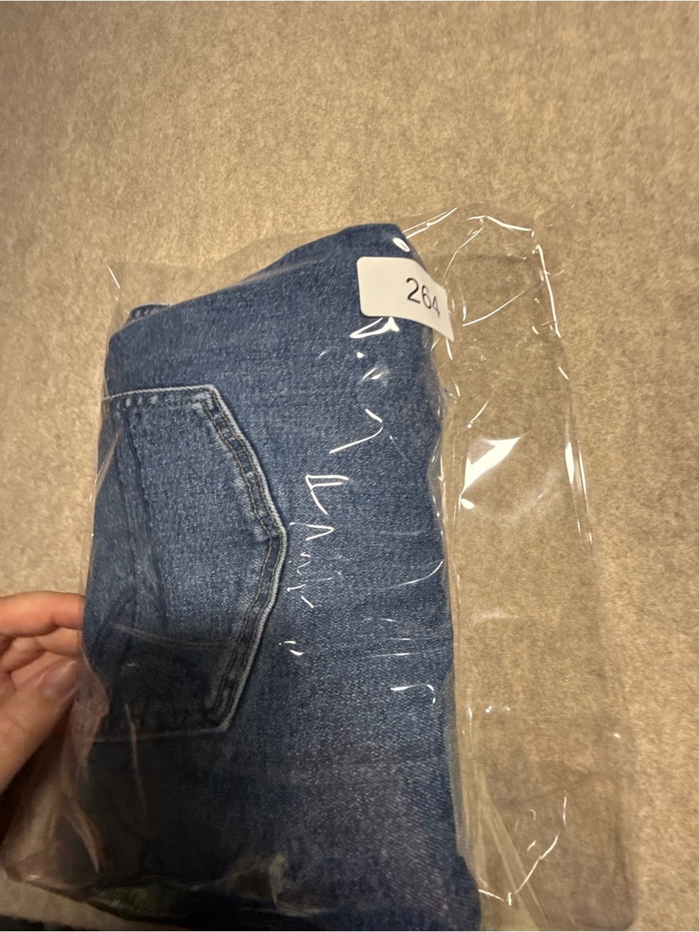 American Eagle Outfitters Women's Straight Leg Jeans - Medium Blue Wash - Picture 8 of 8